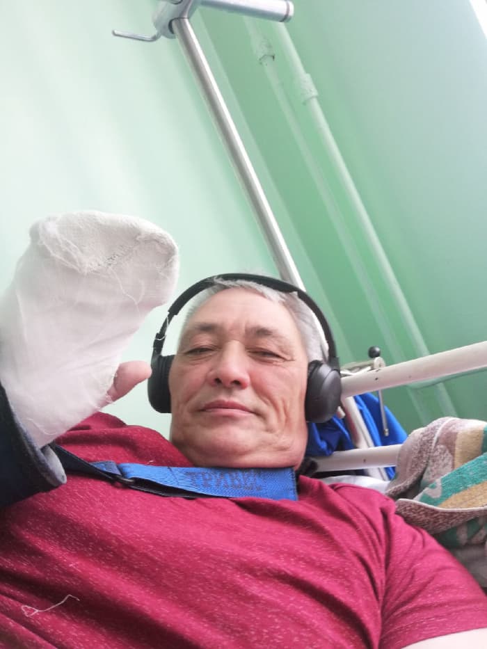 Андрей Булатов в больнице